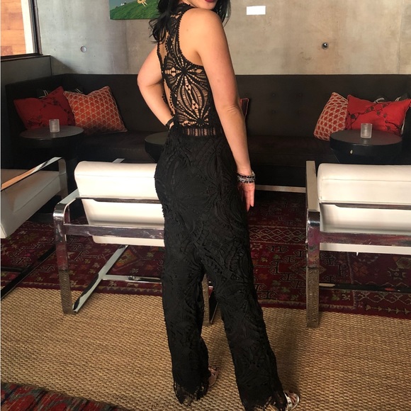 NWT SAYLOR Winona Black Lace jumpsuit - Picture 2 of 5